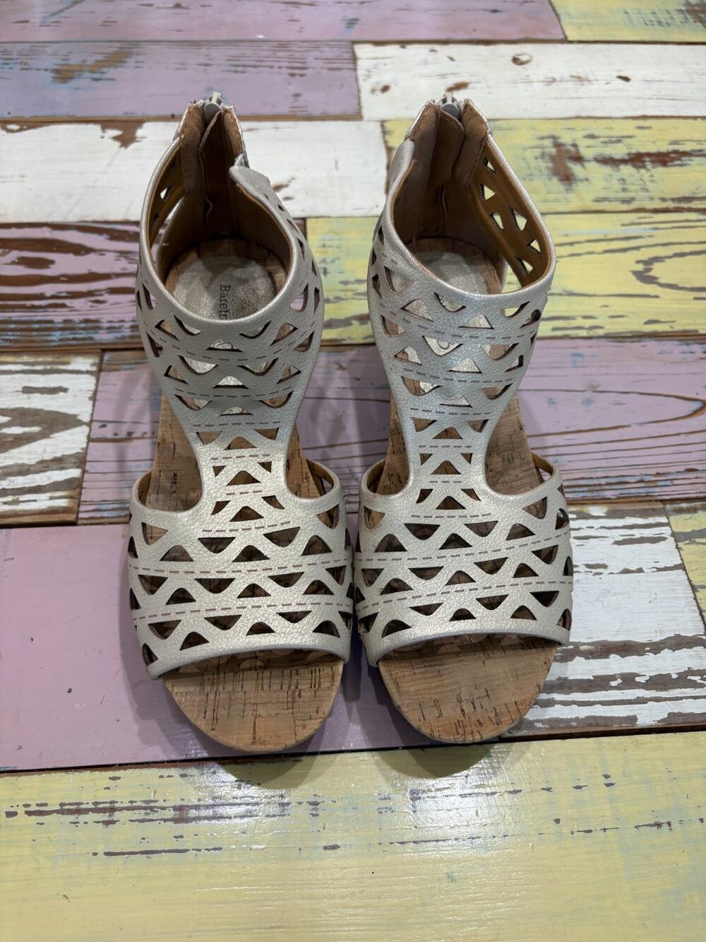 Baretraps Miriam wedge Sandals Women size 9